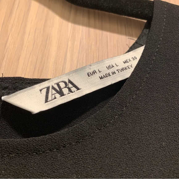 Zara Black Short Sleeve Blouse with Pleats - L - Picture 3 of 5